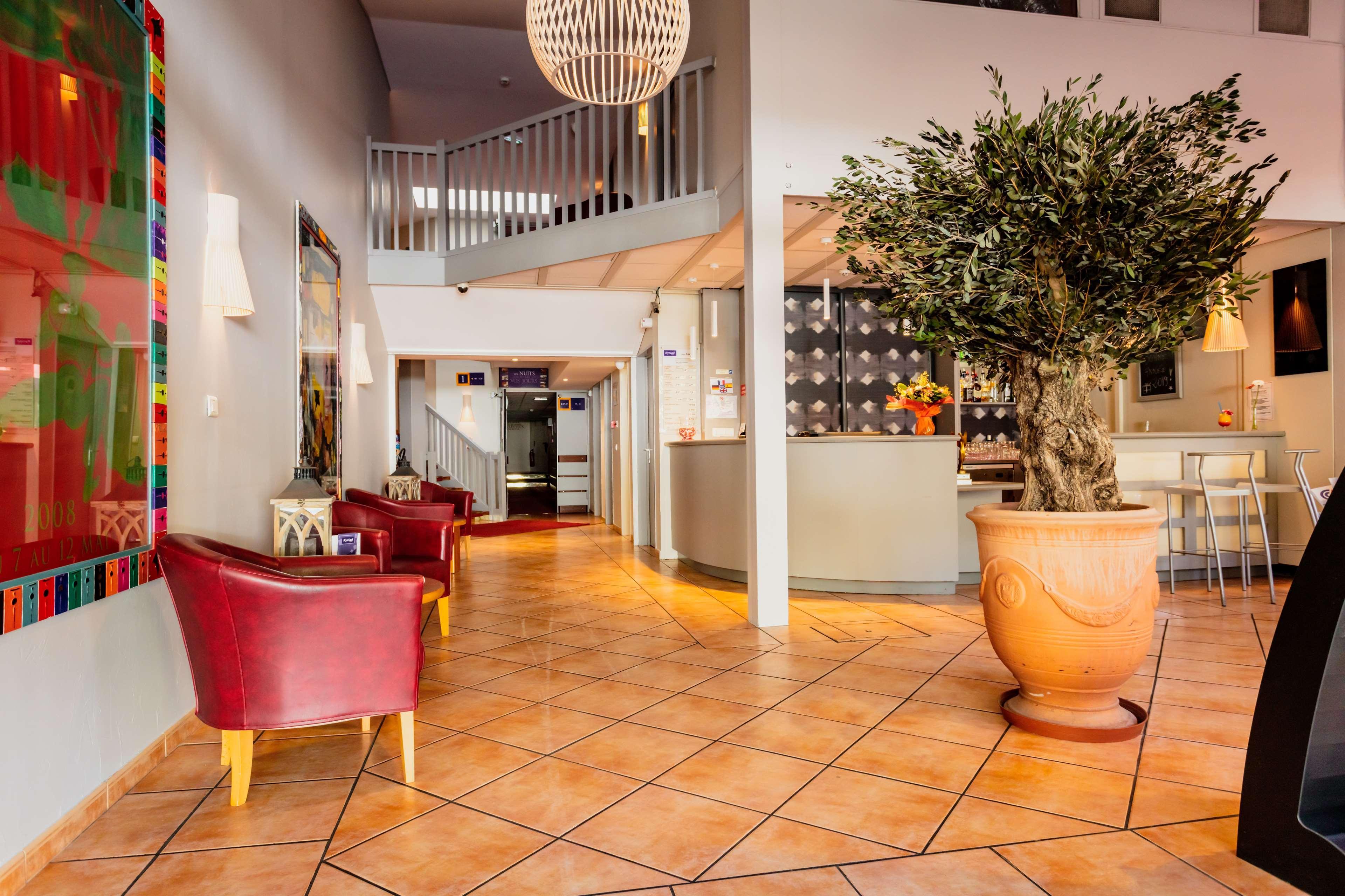Kyriad Nîmes Ouest A9 Extérieur photo