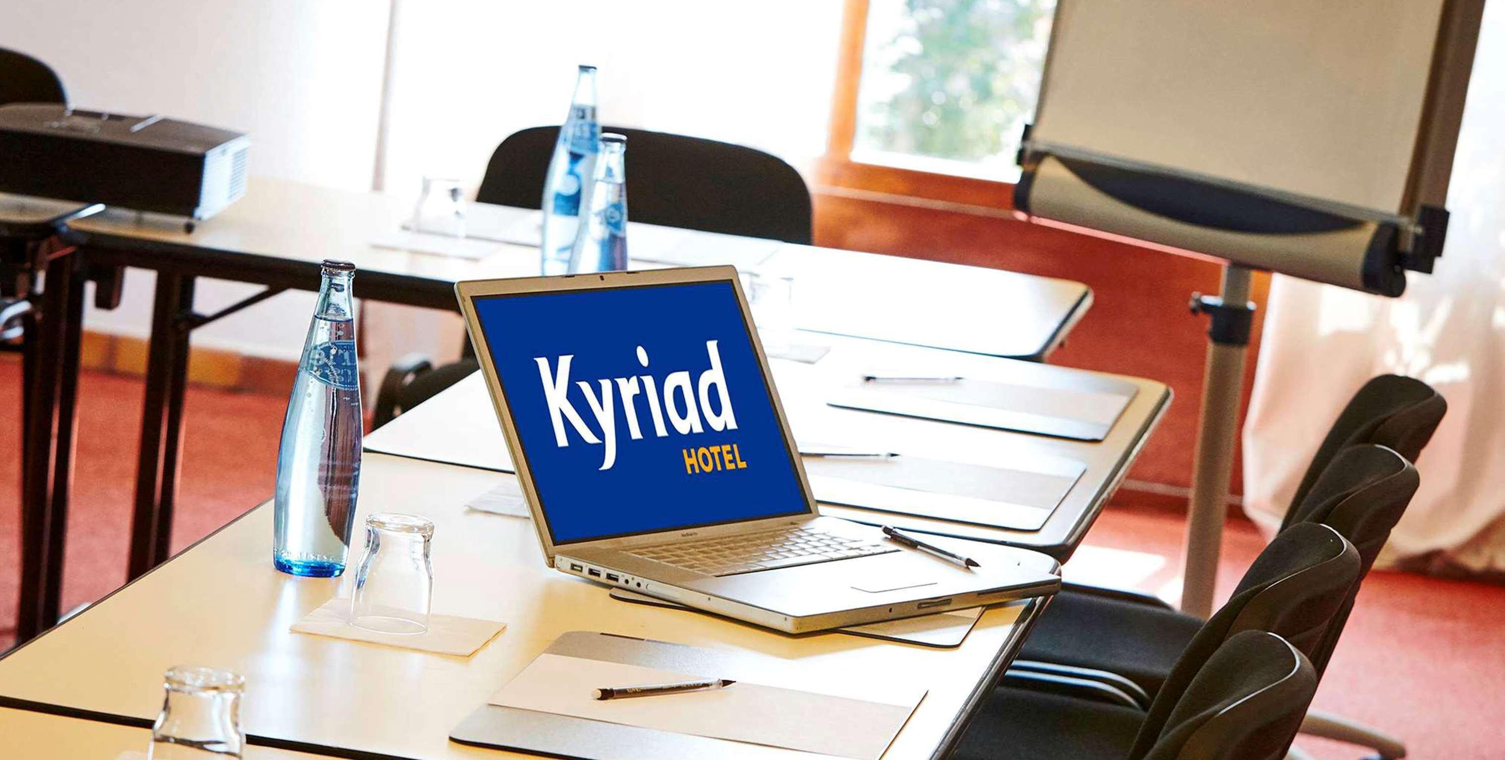Kyriad Nîmes Ouest A9 Extérieur photo