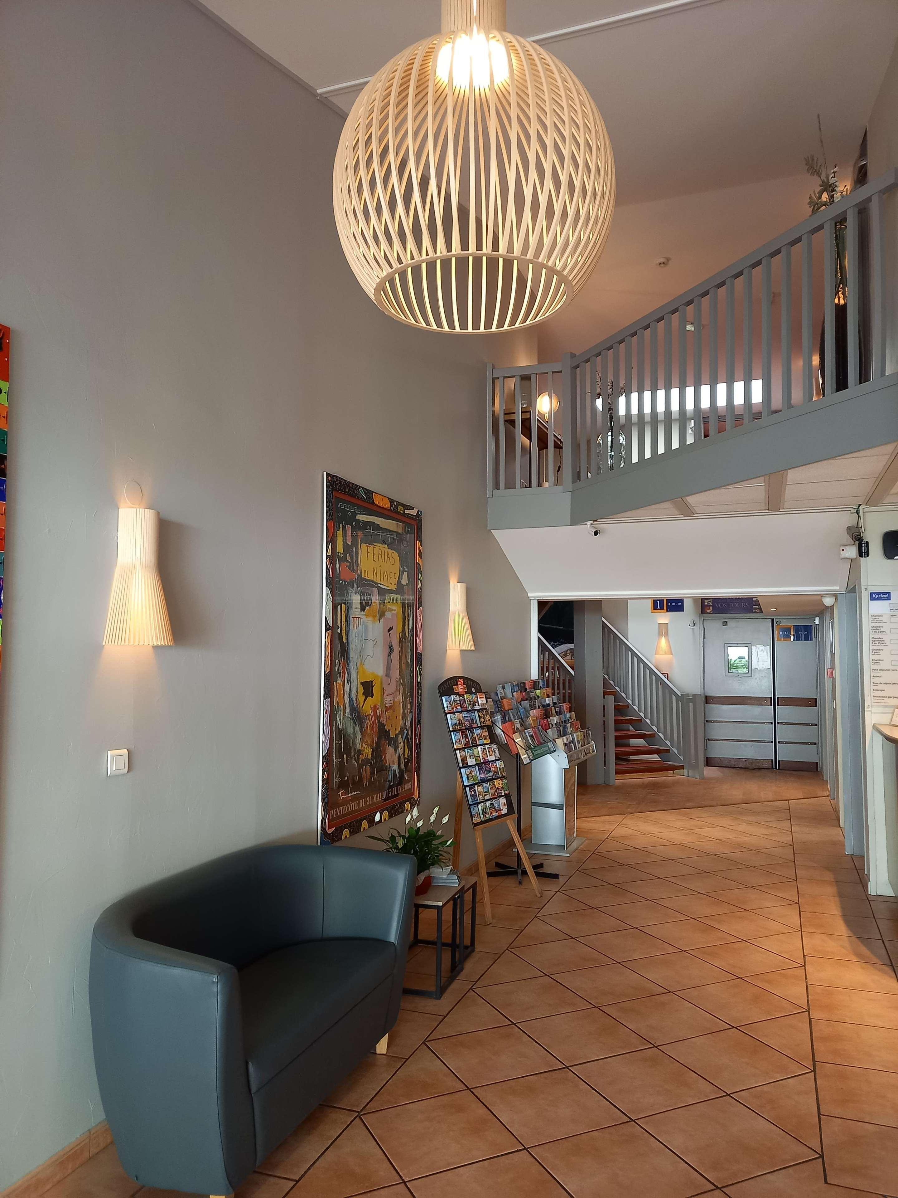Kyriad Nîmes Ouest A9 Extérieur photo