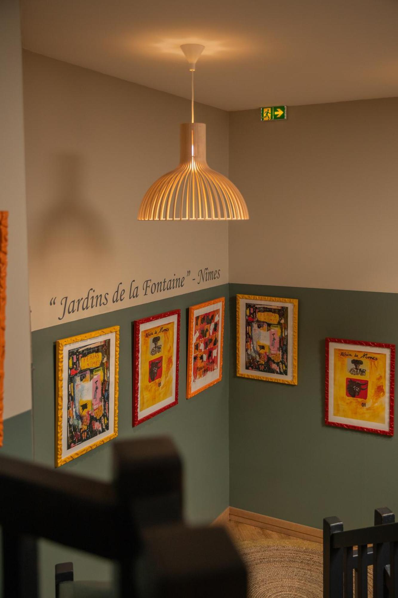 Kyriad Nîmes Ouest A9 Extérieur photo